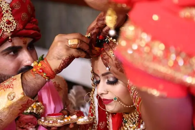 বাস্তব জীবনের ছোট গল্প
